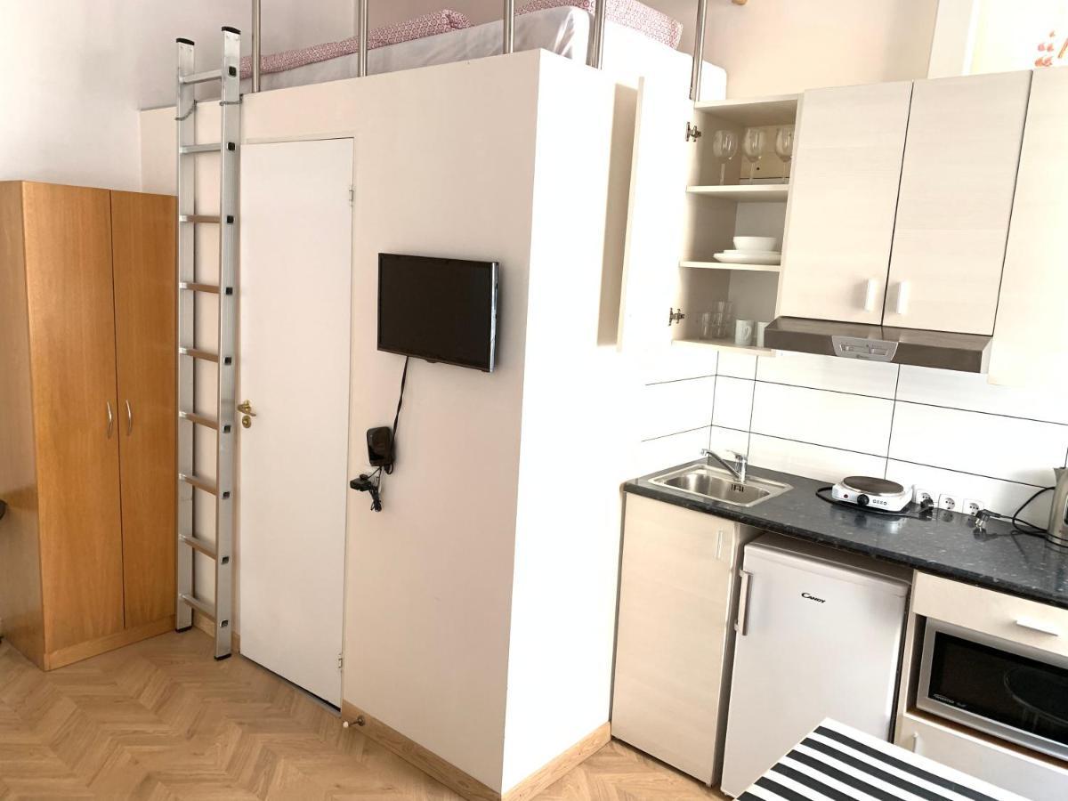 Centro Apartment Near Gedimas Avenue ヴィリニュス エクステリア 写真